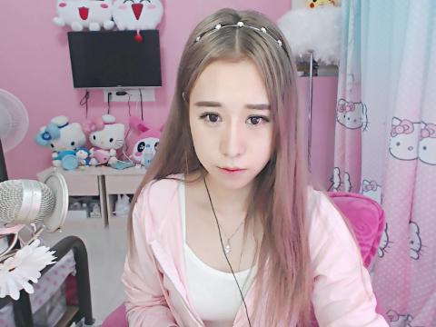 啦啦(跳舞主播)1月13生日(62187906)的直播-网