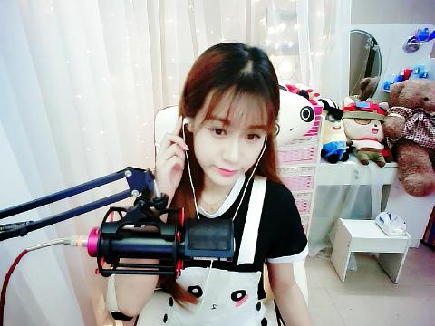 小泽玛丽雀,热舞更迷人-网易CC直播-大型游戏