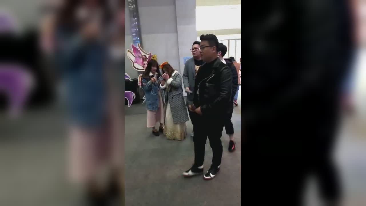视频封面