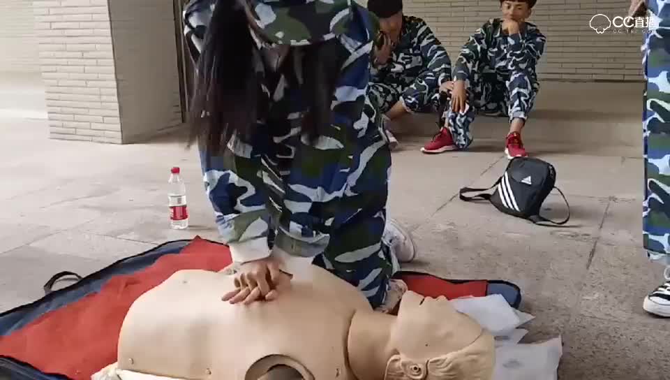 视频封面