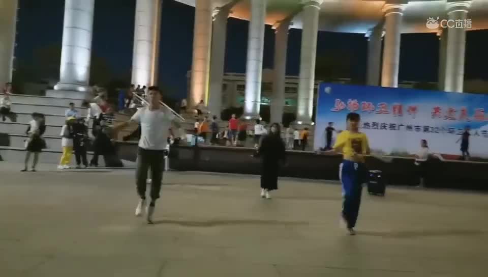 视频封面