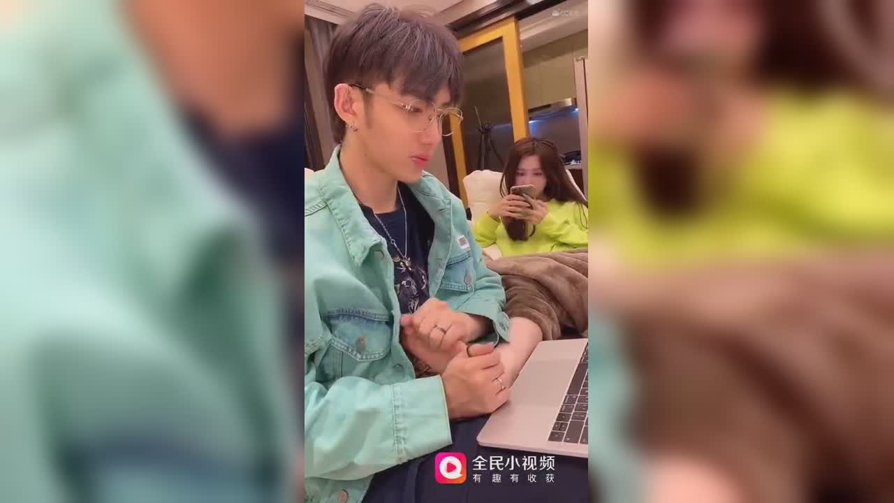 视频封面