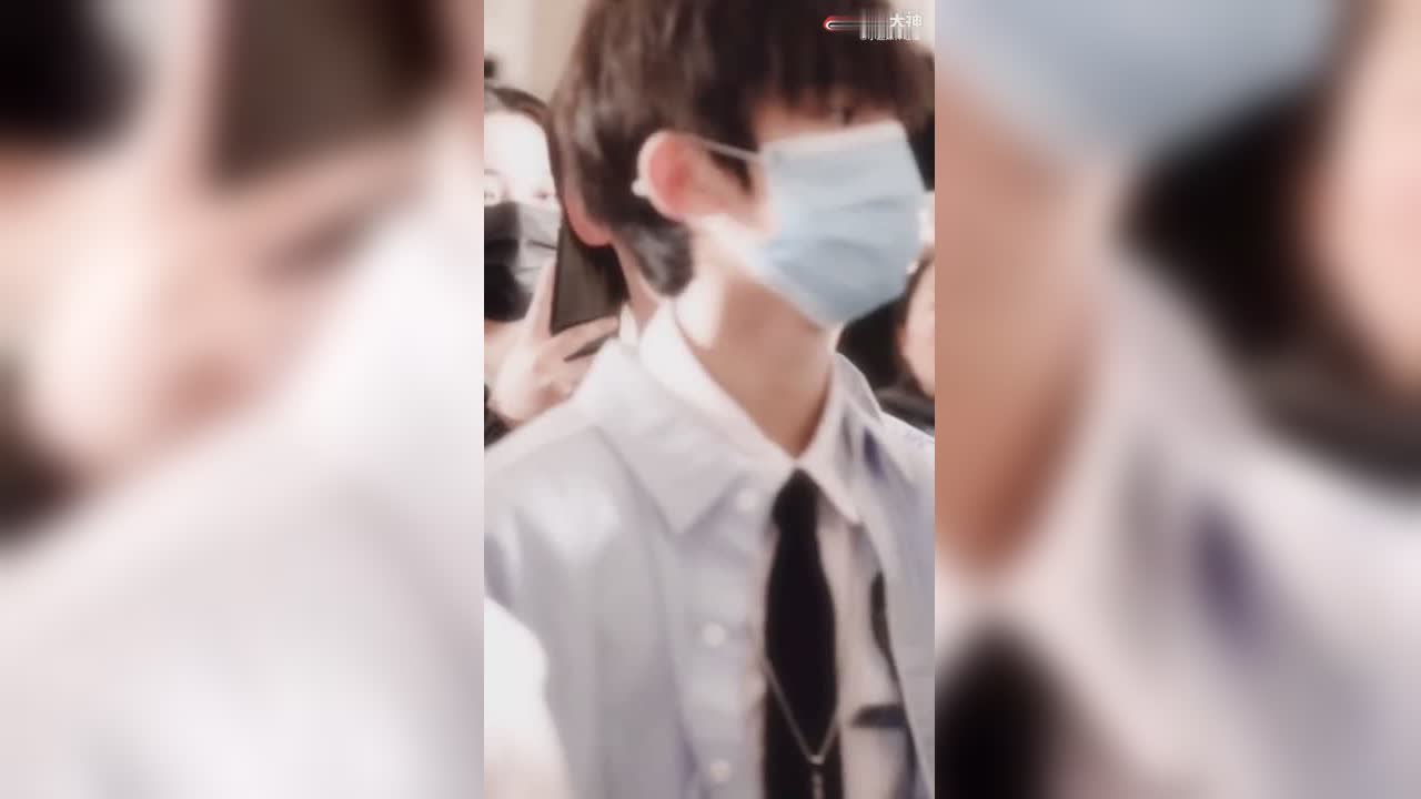 左航氛围感真的好强 戴起口罩的一瞬间真的好9315 超有感觉的贵