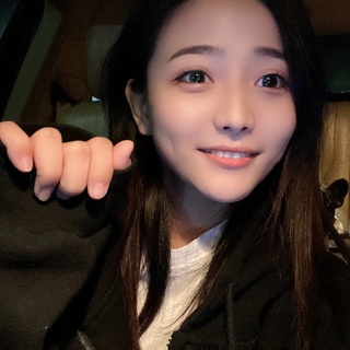 不说话就是甜妹