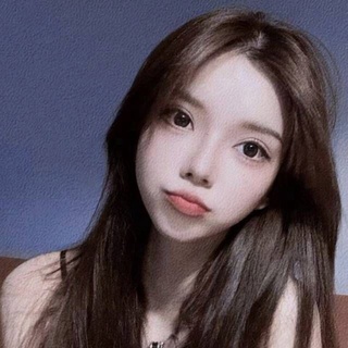 美女 唱歌的