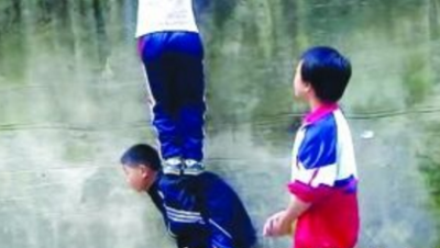 为了一件衣服居然扔出了燃烧瓶-社会三千