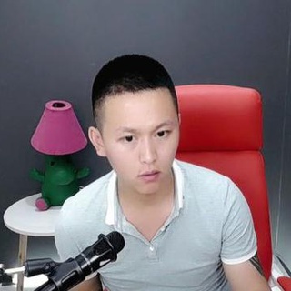 血染苍天映彩霞