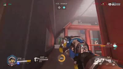 灰灰：飞...飞天狂鼠！？