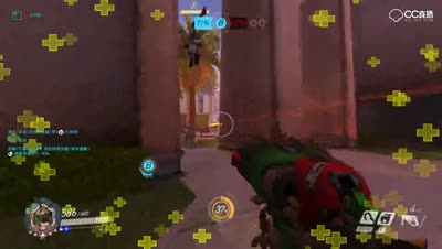 灰灰:你们一男一女墙角干嘛呢！