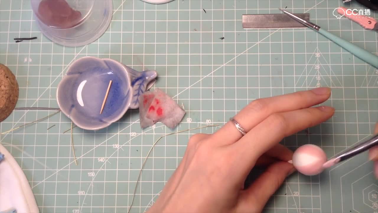 里奥的黏土工厂10：幸运儿新皮肤变身女装大佬！