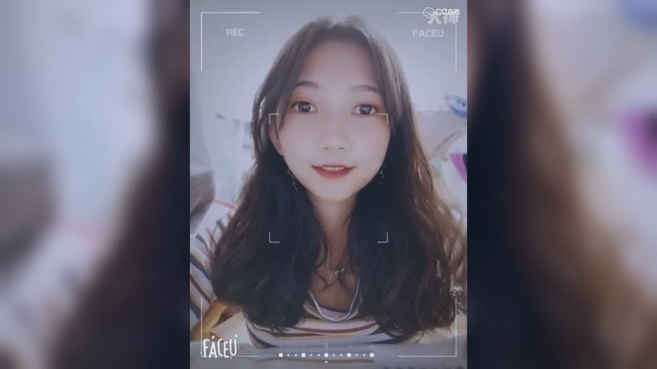 大话西游手游美女玩家呋喃喃