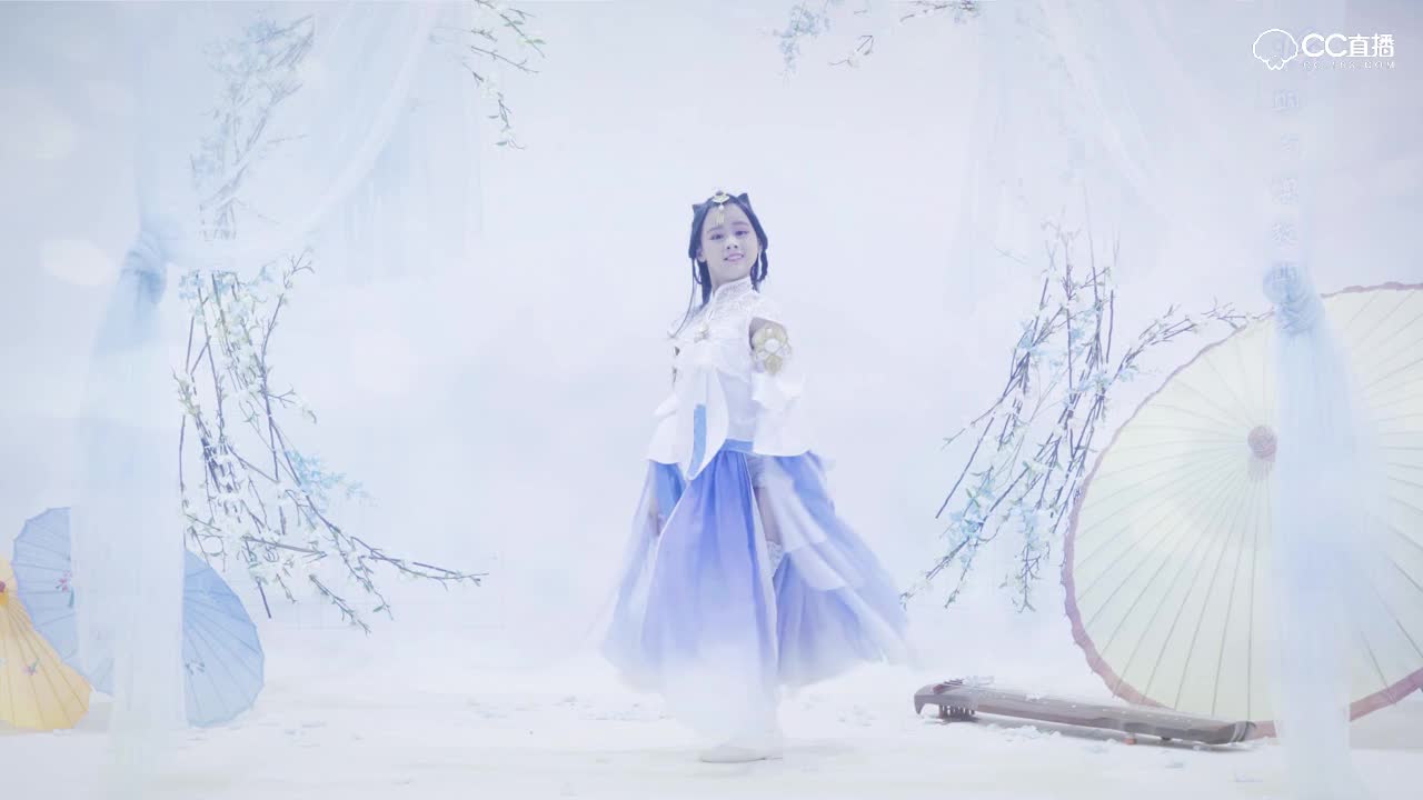 【一梦江湖】云梦少女突破次元壁！独舞《乘云归》，被学医耽误的舞者了解下…