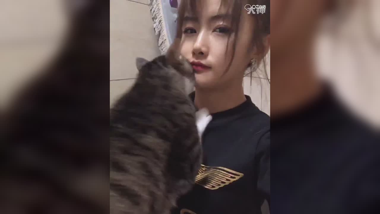 唔。。。冥灵妃子别亲我