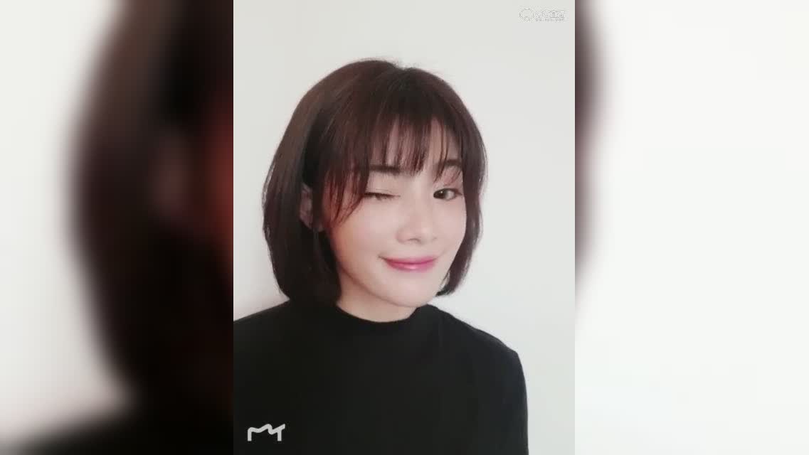 美女玩家依依