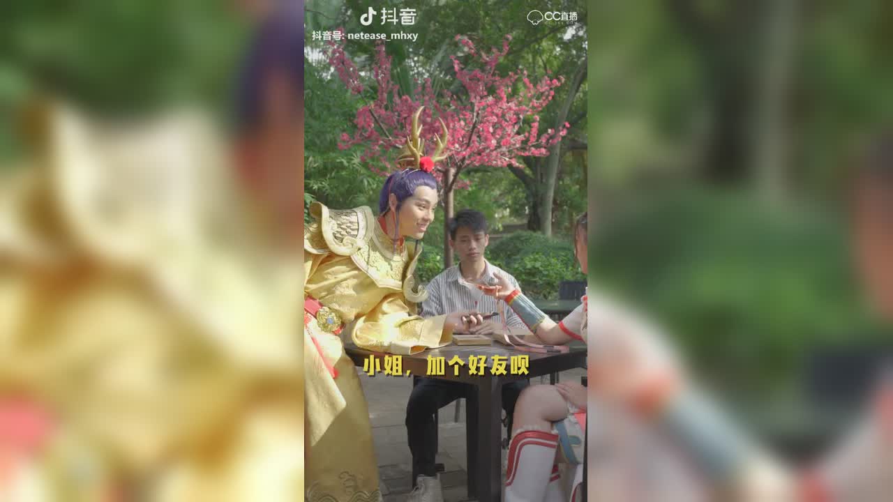 【短视频：梦幻小剧场】狗粮来得太快，就像龙卷风……