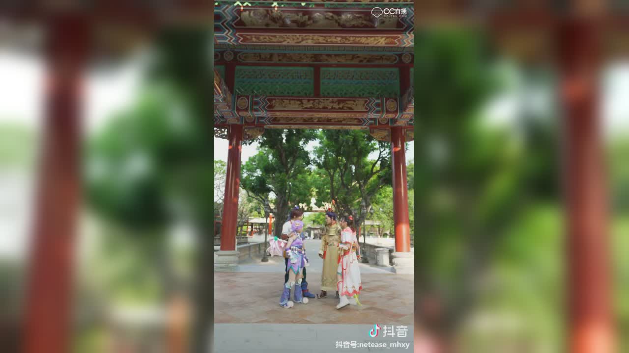 【短视频：梦幻小剧场】恕我直言，吵架还不如尬舞