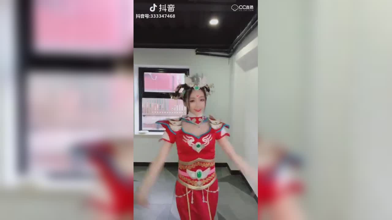 【短视频：梦幻小剧场】这里有一位超酷的舞天姬小姐姐