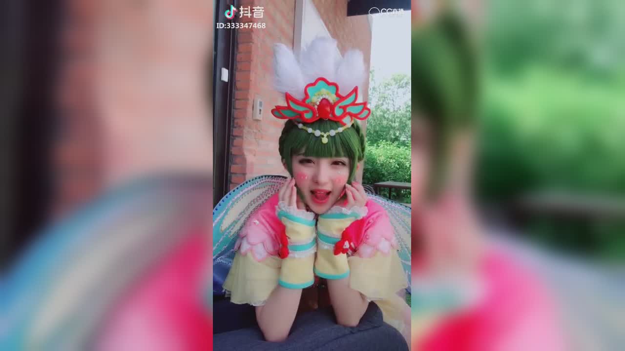【短视频：梦幻小剧场】可爱的蛾子在线教学英语哦~