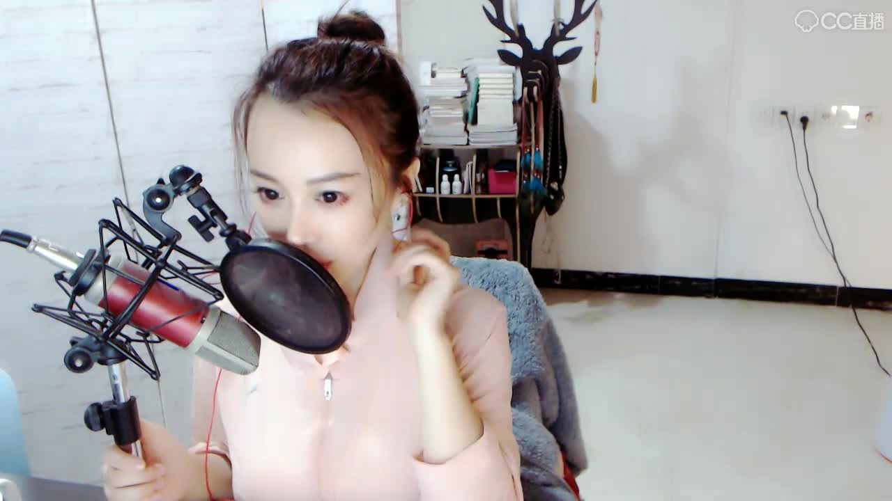魅小舞春心萌动