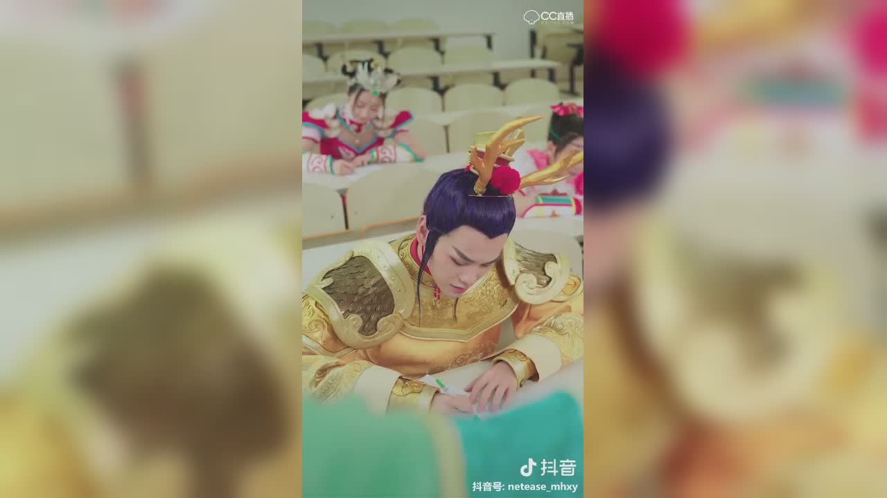 【短视频：梦幻学院小剧场】现在的学生真的是一届比一届难带了！