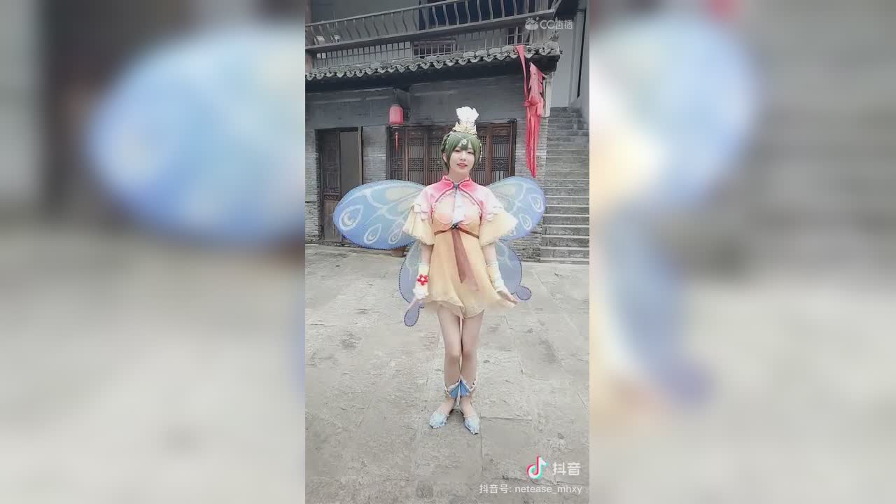 【短视频：梦幻小剧场】来看萌萌哒小娥子跳舞啦！#论坛菌##梦幻视频站#