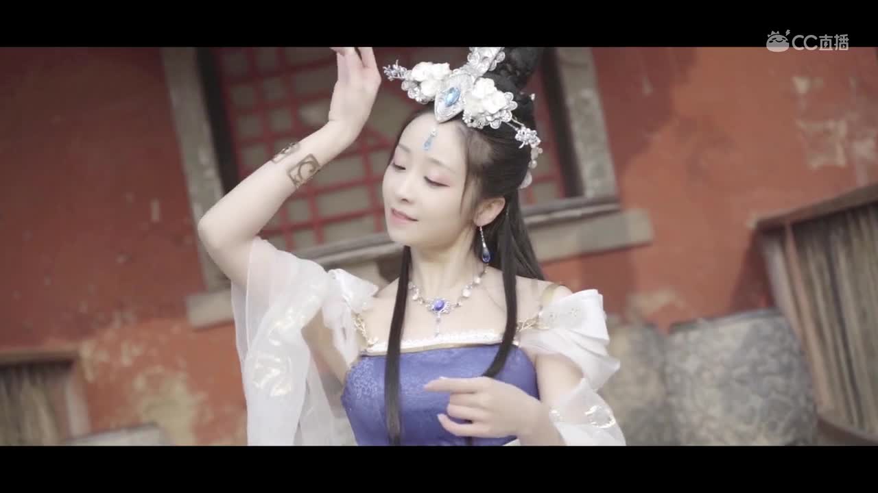 新服【一溪梨月】