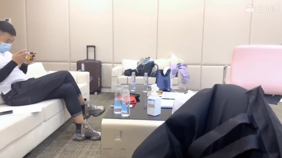 新人直播请多多支持 谢谢