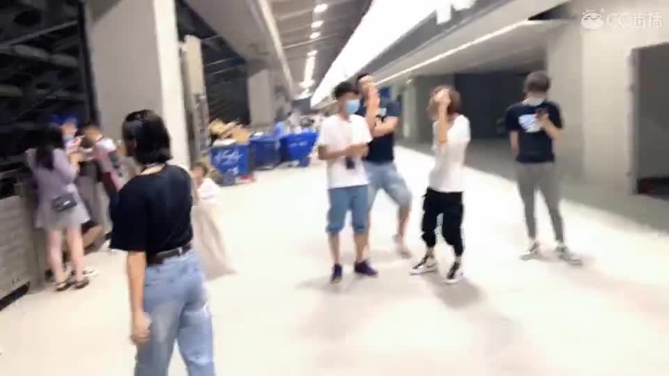 可以买票观看吗？亲们