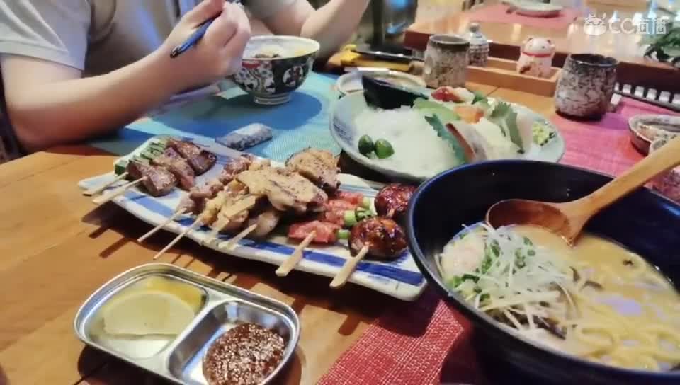 吃日料咯！！