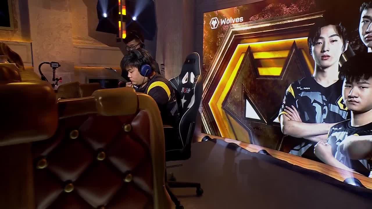 Wolves VS Gr set2