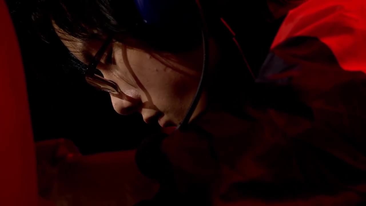 DOU5 vs Weib  set1