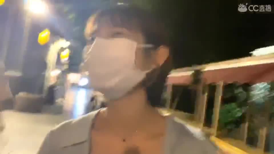 一起逛宽窄！