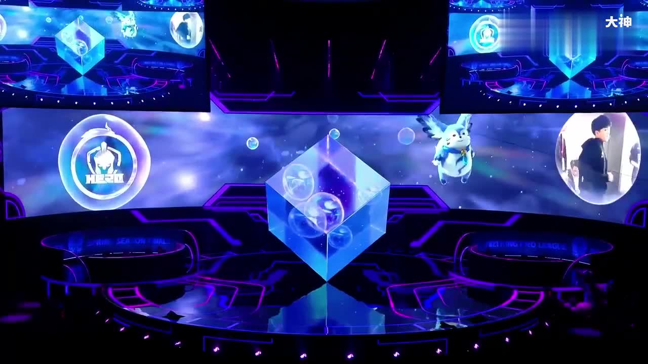 【梦奇带来总决赛暖场,一起monki~】 总决赛现场,可可爱爱的梦奇为