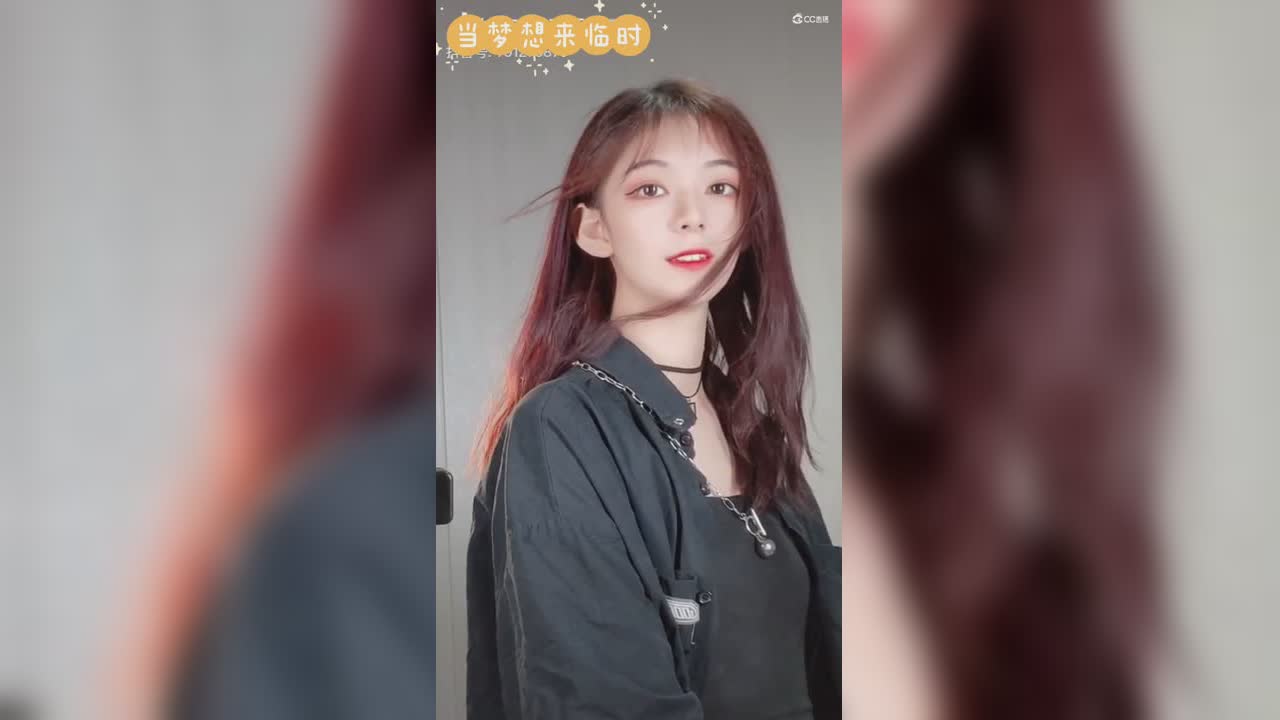 无意间掉的皮筋，他却捡起戴了十年