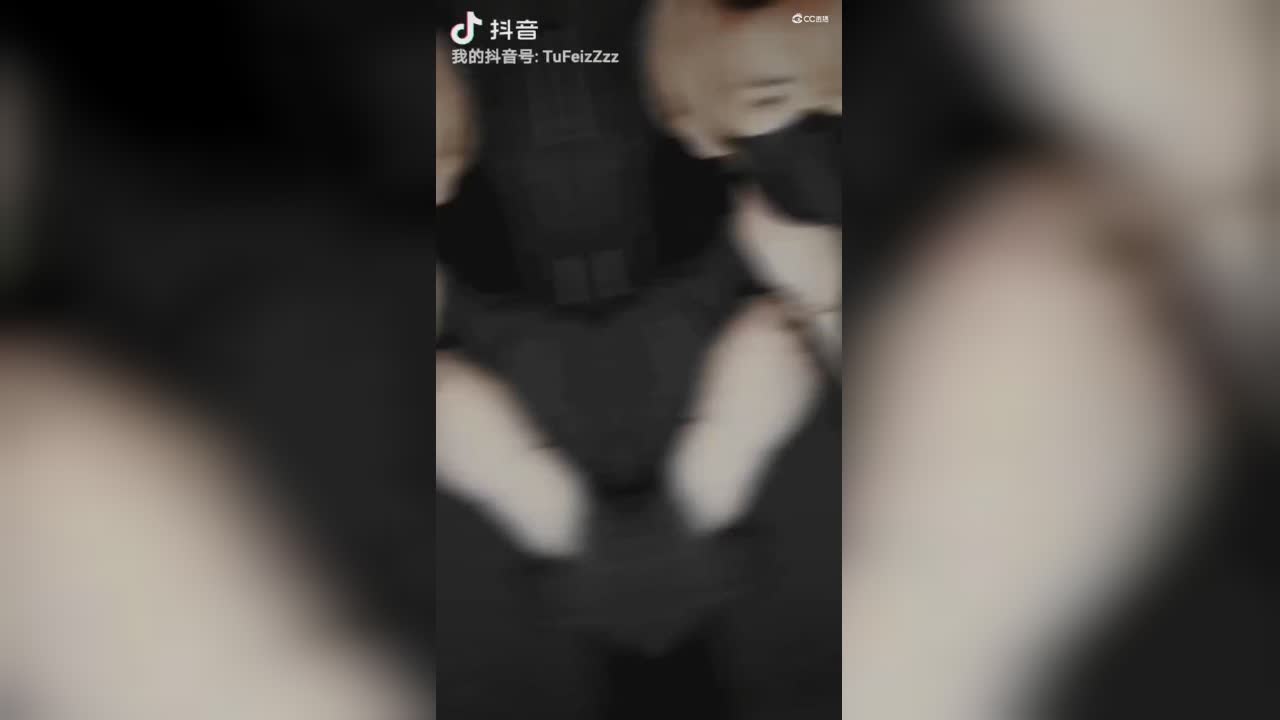 我是意大利和中国的混血 所以你可以叫我意中人