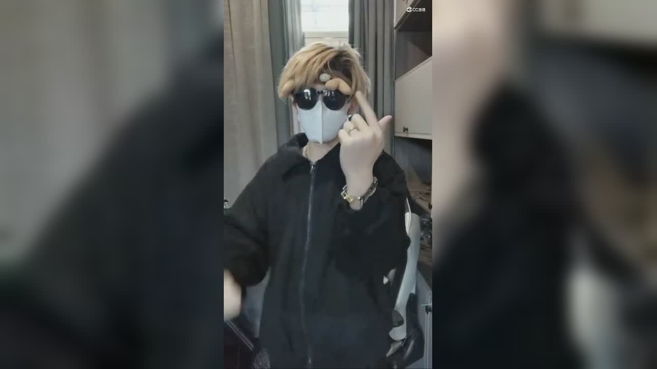 你不热情就不会觉得别人冷淡  