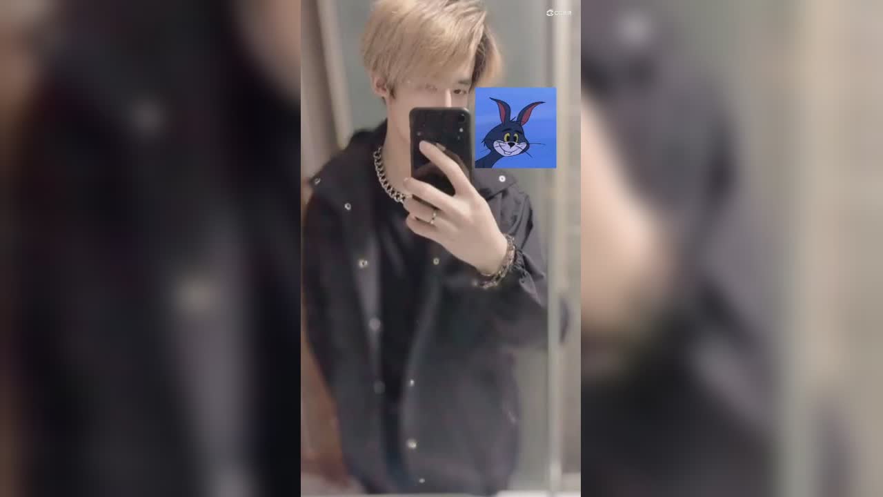 今晚不播 出门染头了 最近行情不好 直播状态也好拉胯 sorry 我会加油的