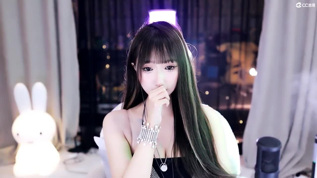想温暖身边的人，做个普通的好人