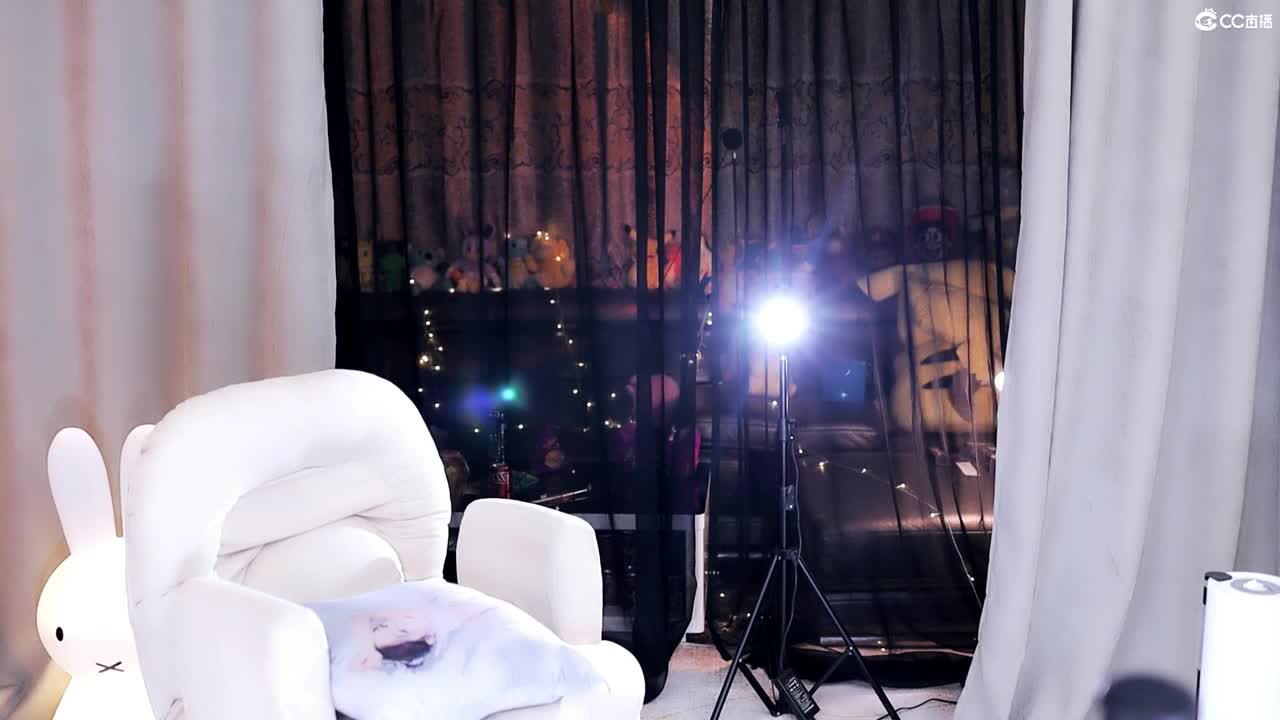 想温暖身边的人，做个普通的好人