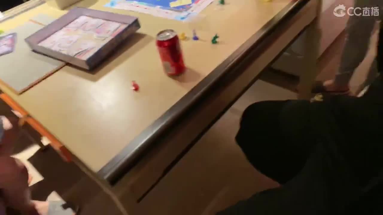 看着打游戏