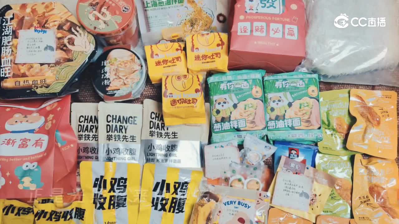 来自娃娃wawa的喂养~     辣么巨大一箱~   