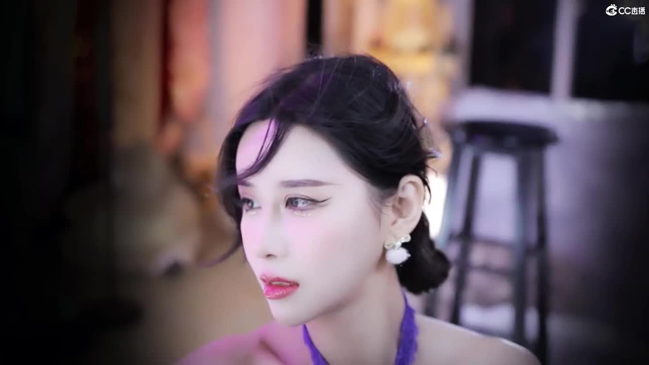 白金瀚头牌舞女 第2段