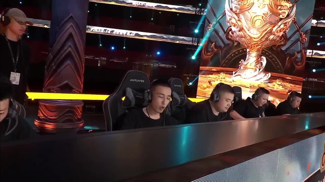 龙战 三分血算我输 第4段