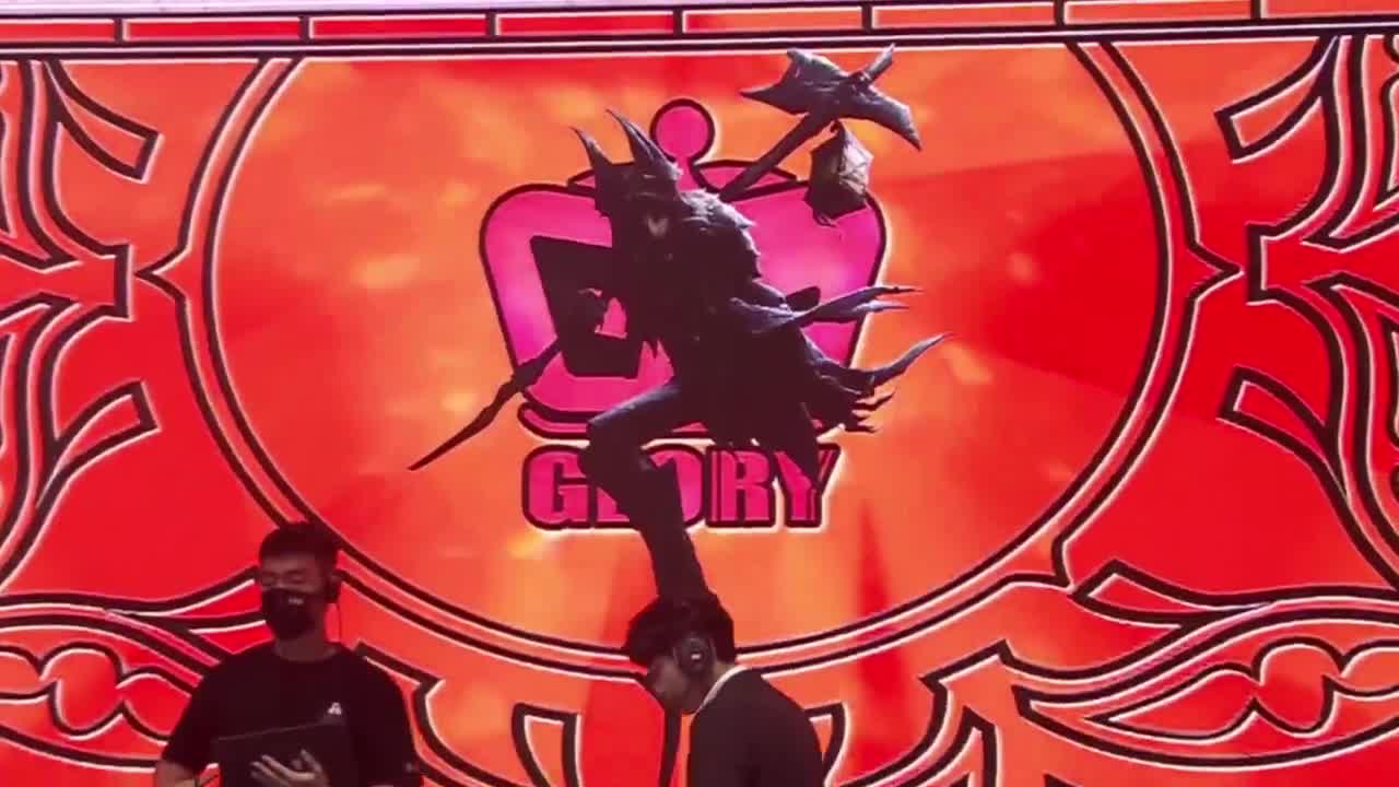 努力的靓仔 第1段