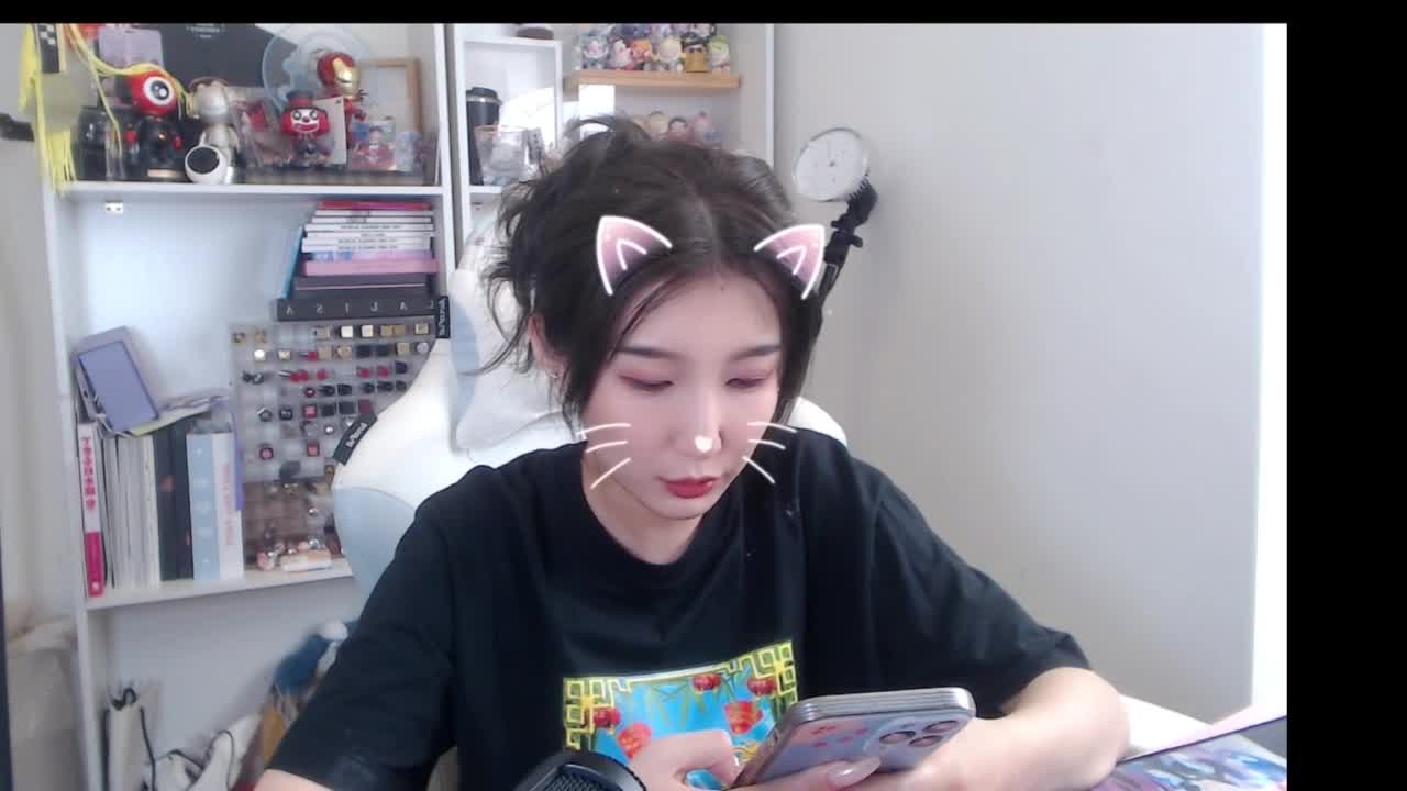 结束了一天的工作 吃饭聊天 第5段