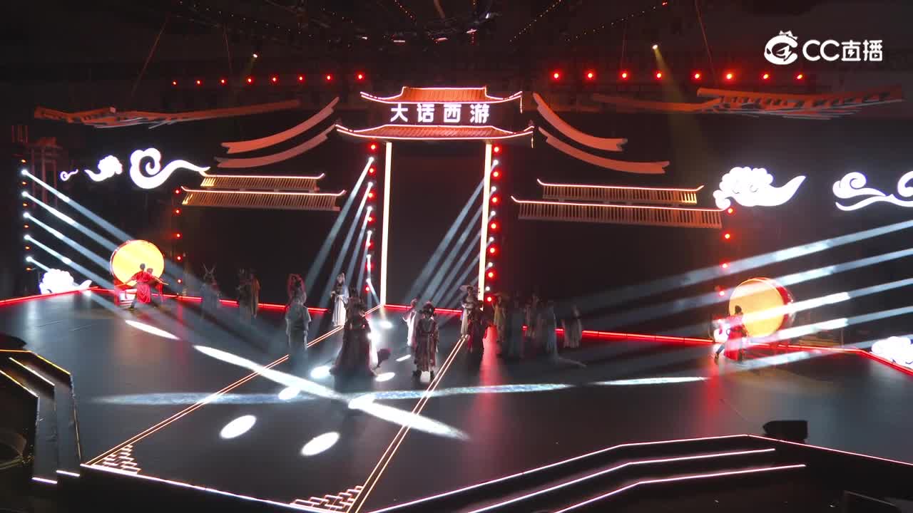 且向长安度一春