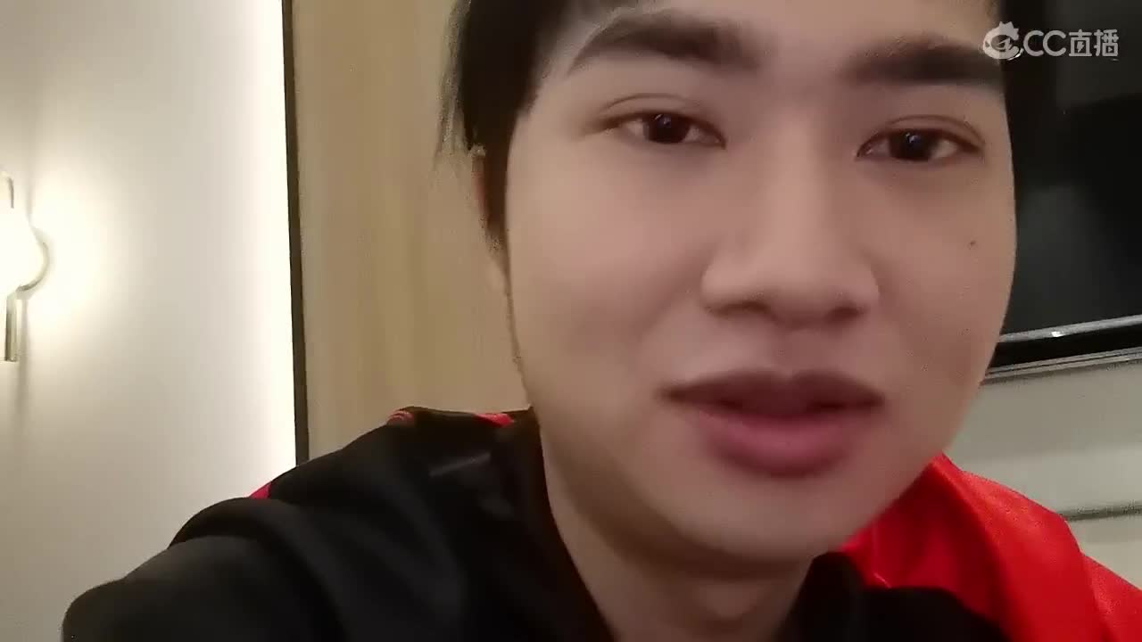 快乐的年轻人 第2段