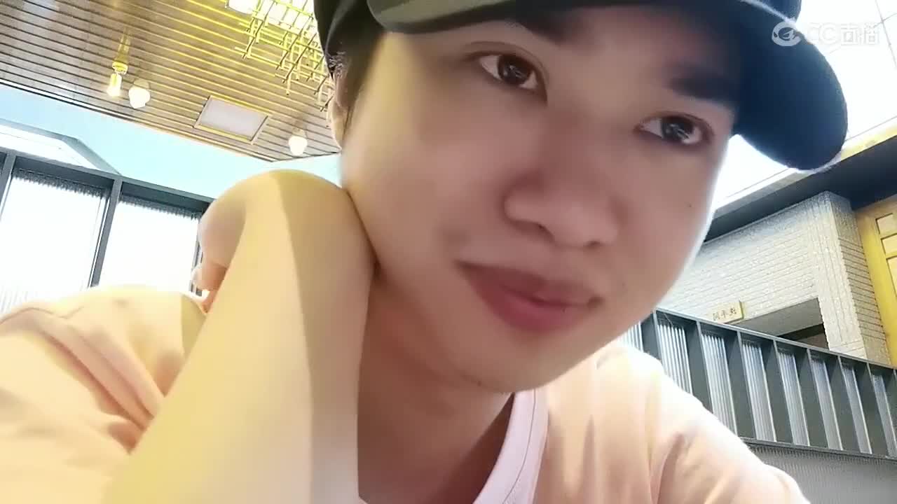 快乐的年轻人 第3段