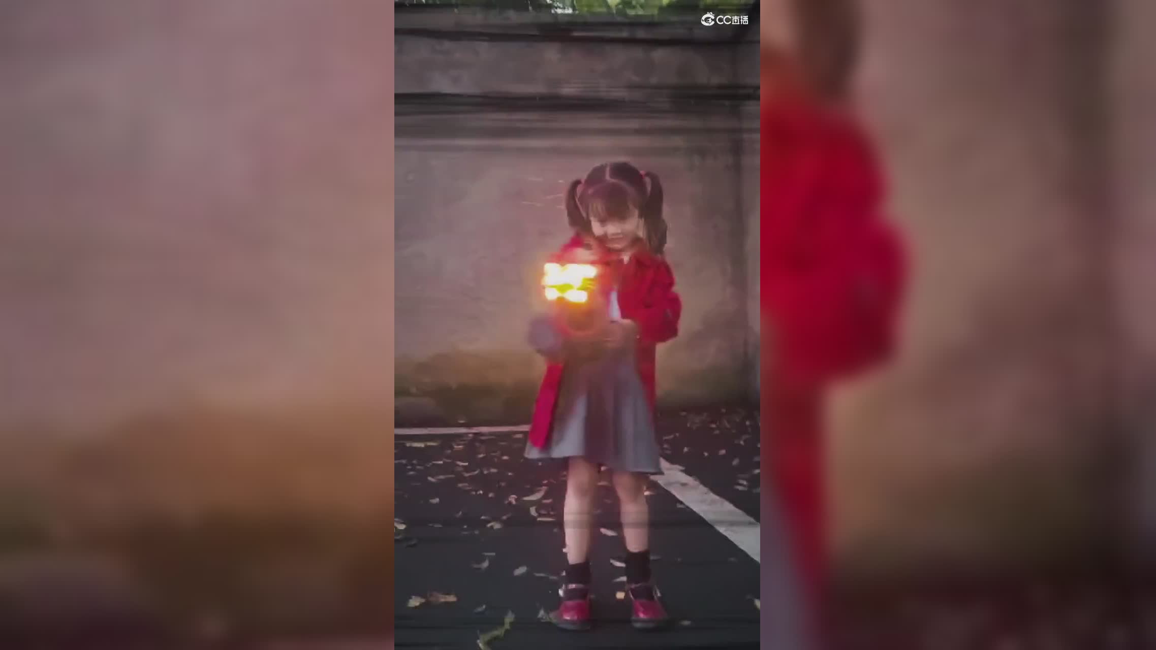 让你们看看小女孩的真实面目！这回明日之后的小女孩对味儿了吧 #明日之后  #明日之后赚金计划  #明