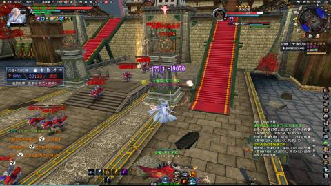 逮住一个死里揍